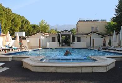 The Pine Bay Club Hotel Kerínia Kültér fotó